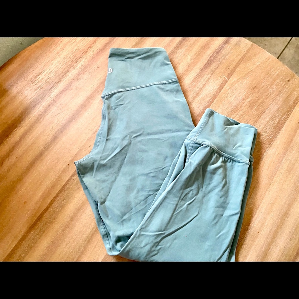 Lululemon Align™ Jogger Crop 
23"